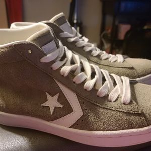 Unisex Converse All Star Mid-Hi's